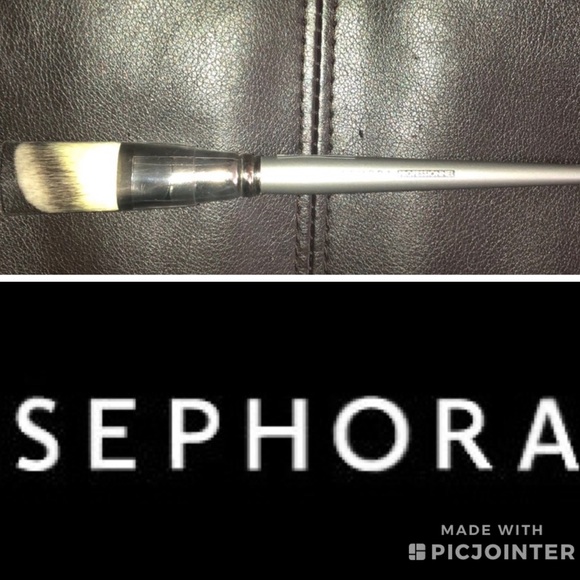 Sephora Professional Angled Blush Brush - Picture 1 of 5
